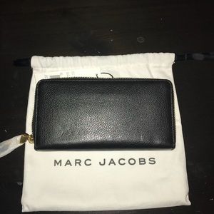 Marc Jacobs Bags - Marc Jacobs Recruit Ladies Wallet Marc Jacobs Bags - Marc Jacobs Recruit Ladies Wallet